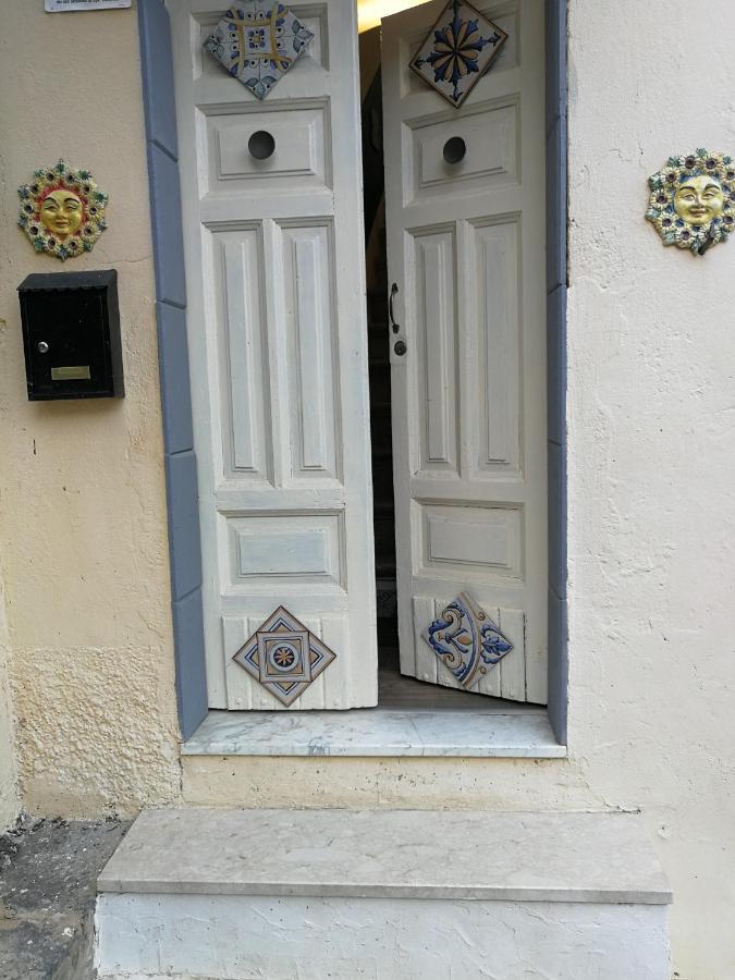 Casa Vacanze Il Girasole Caltagirone Eksteriør bilde